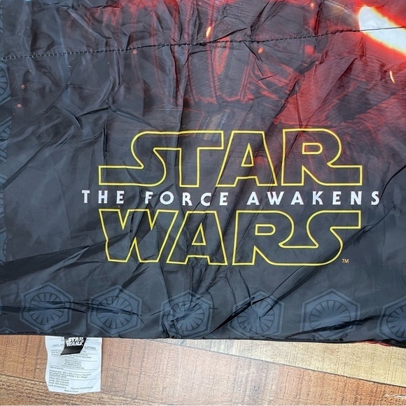 Kids Star Wars The Force Awakens Sleeping Bag - Picture 5 of 10
